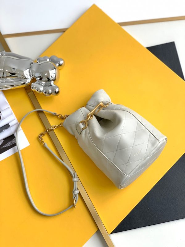 Saint Laurent Le Maillon Hook Bucket Bag In White Lambskin